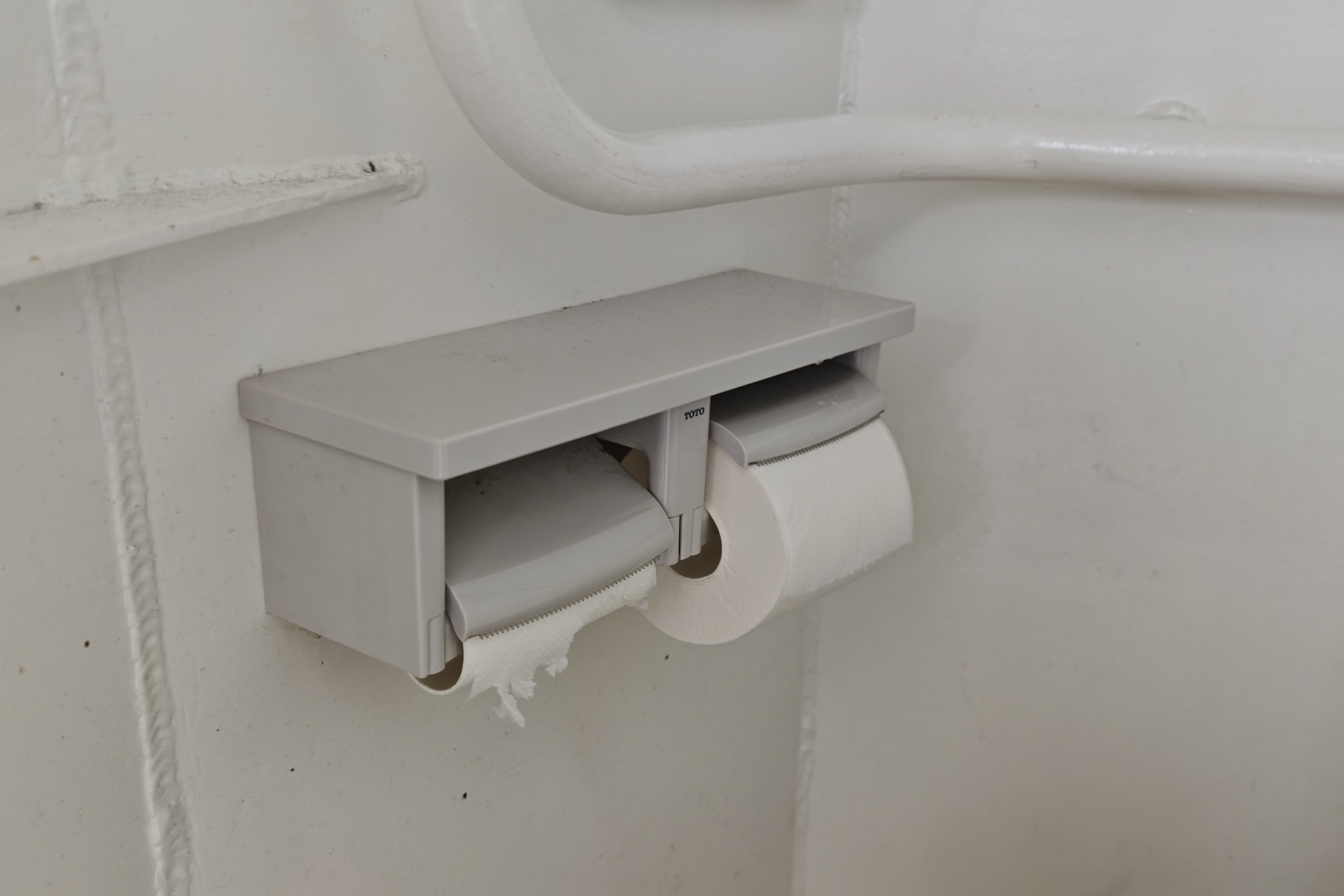 トイレットペーパー